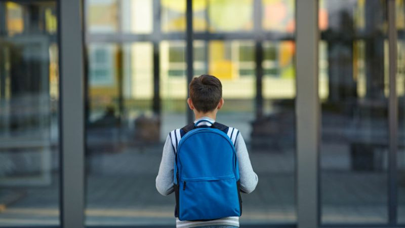 КЗП проверява частно училище в София заради скок в таксата за обучение